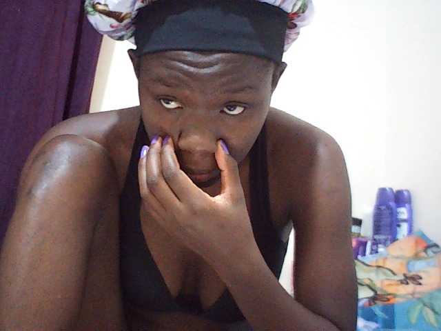 Idah01 live cam on BongaCams