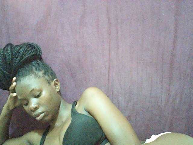 Idah01 live cam on BongaCams