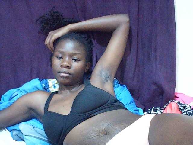 Idah01 live cam on BongaCams