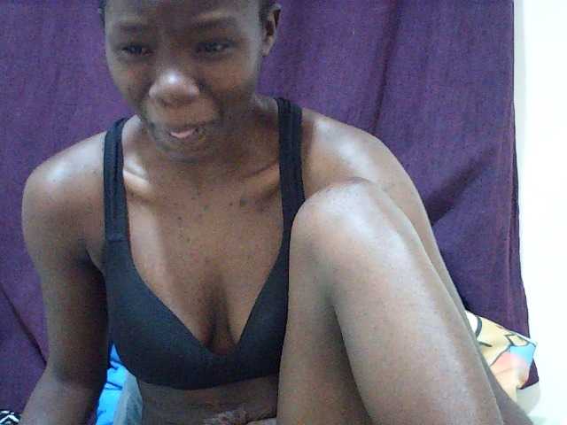 Idah01 live cam on BongaCams