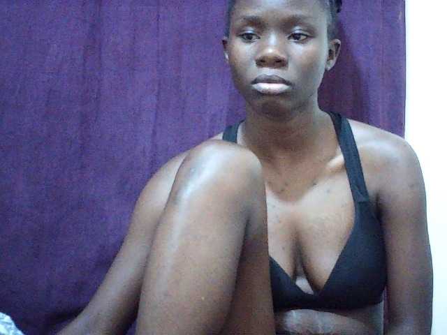 Idah01 live cam on BongaCams