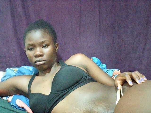 Idah01 live cam on BongaCams