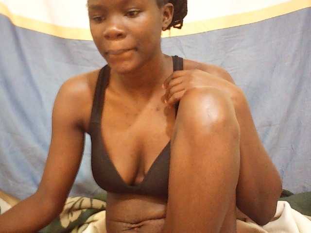 Idah01 live cam on BongaCams