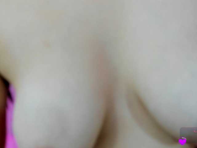 lola-caicedo, live now on BongaCams