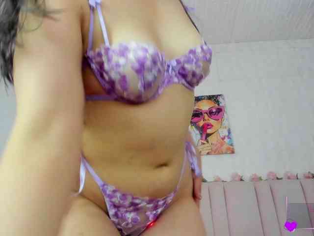 lola-caicedo