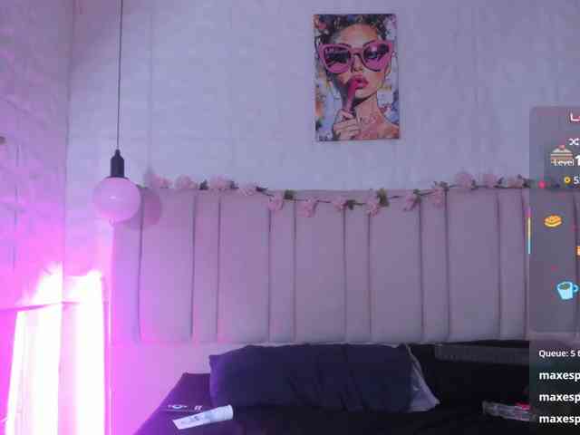 lola-caicedo