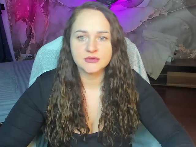 Chorna-Rouse, live now on BongaCams