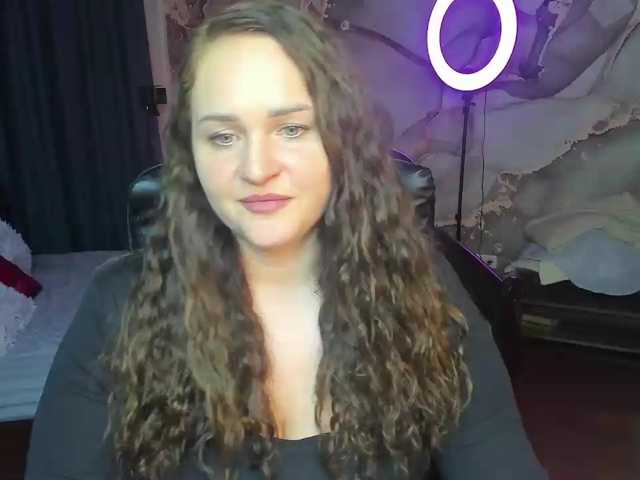 Chorna-Rouse, live now on BongaCams