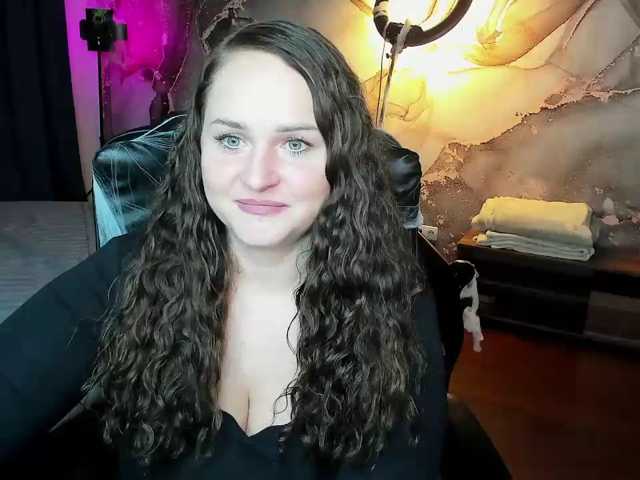 Chorna-Rouse live cam on BongaCams
