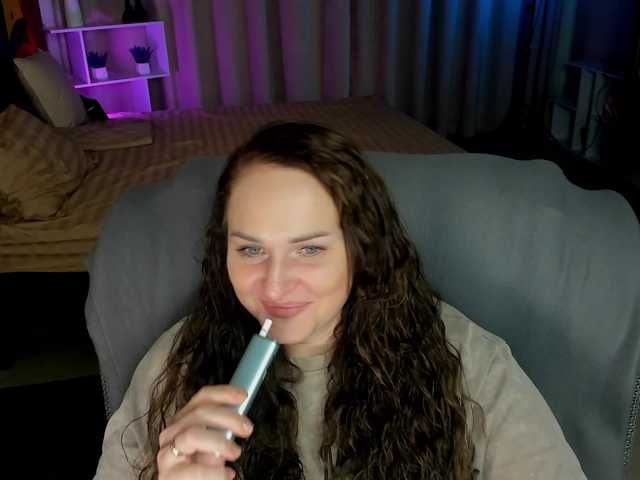 Chorna-Rouse live cam on BongaCams