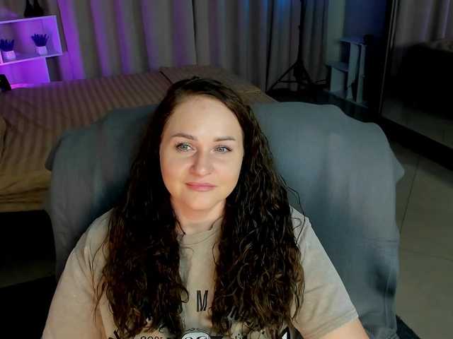 Chorna-Rouse webcam bongacams model stream image