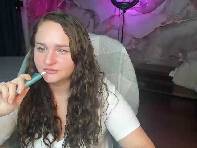Chorna-Rouse, live now on BongaCams