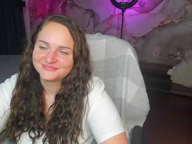 Chorna-Rouse, live now on BongaCams