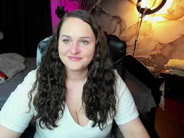 Chorna-Rouse live cam on BongaCams