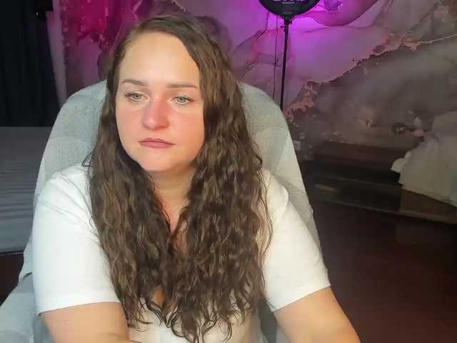 Chorna-Rouse, live now on BongaCams