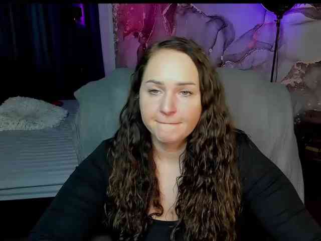 Chorna-Rouse's webcam live show