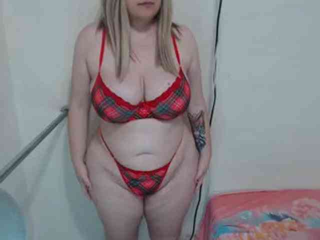 Lucy-barker webcam