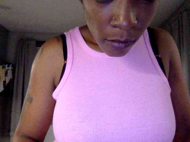 Crybaby212 webcam