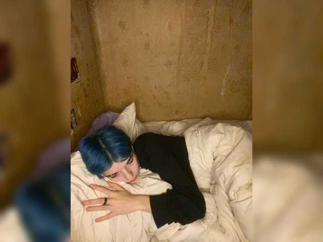 KristiFox live cam preview