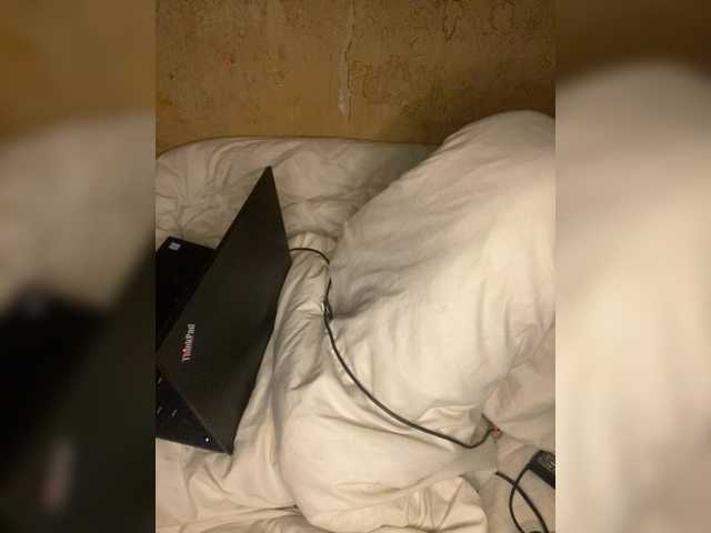 KristiFox live cam preview