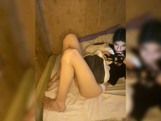 KristiFox live cam preview