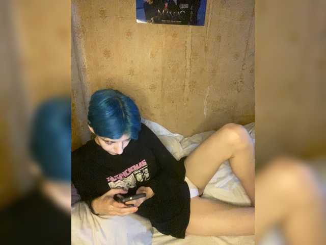 KristiFox live cam preview