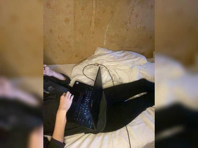 KristiFox live cam on BongaCams