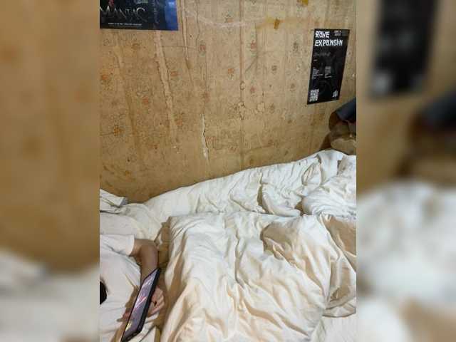 KristiFox live cam preview
