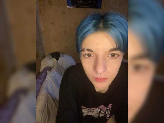 KristiFox, en directo ahora en BongaCams
