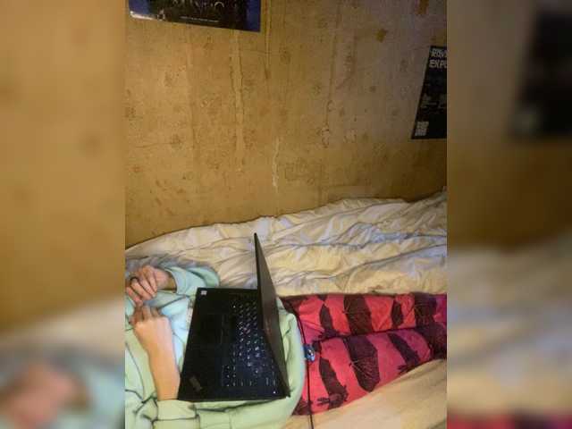 KristiFox live cam on BongaCams