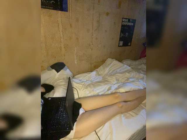 KristiFox live cam on BongaCams
