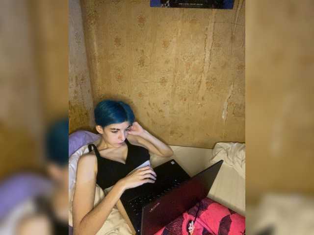 KristiFox, en vivo ahora en BongaCams