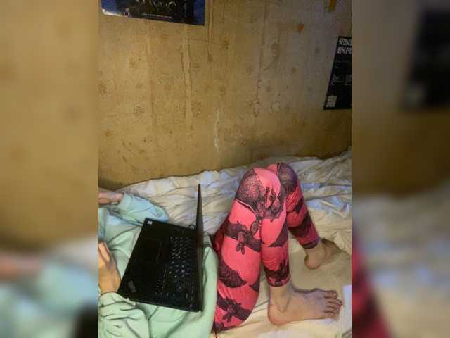 KristiFox live cam on BongaCams