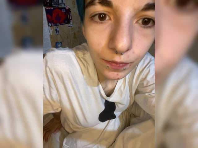 KristiFox live cam preview
