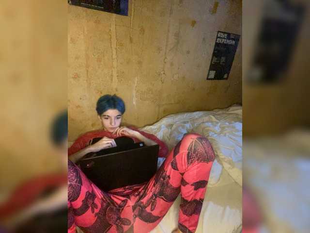 KristiFox live cam on BongaCams