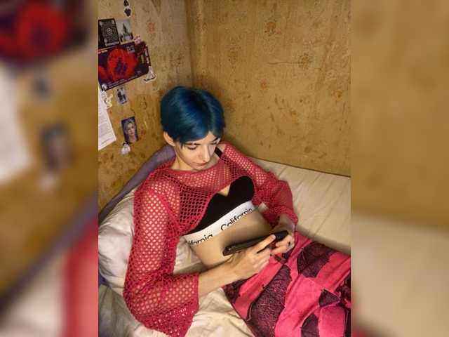 KristiFox live cam on BongaCams