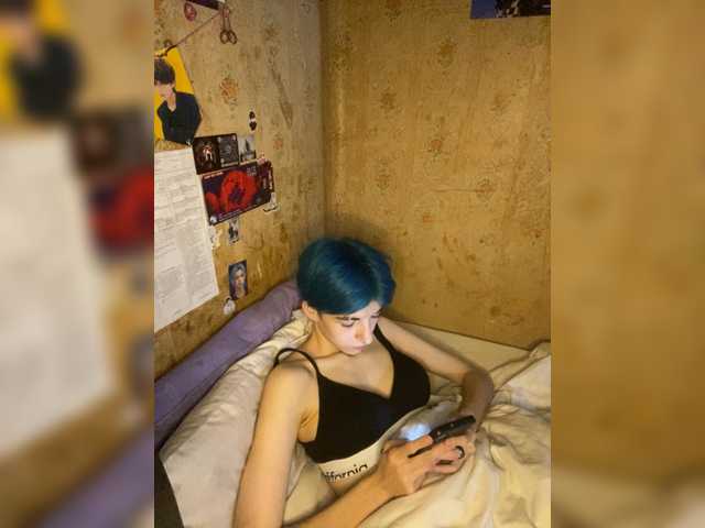KristiFox, en vivo ahora en BongaCams