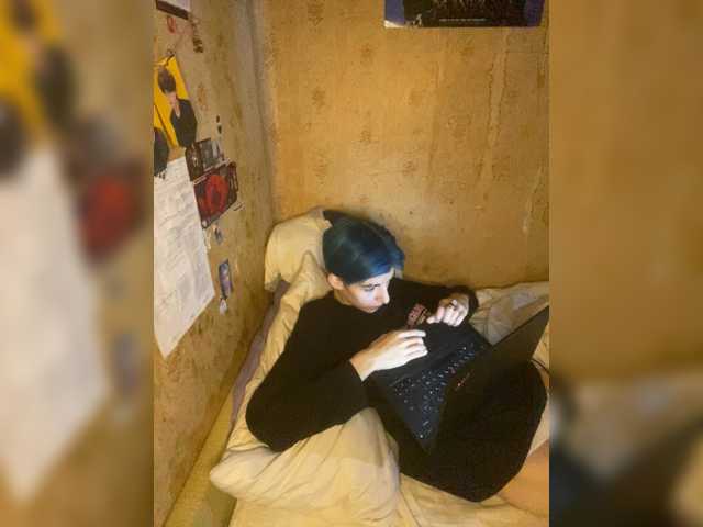 KristiFox live cam preview