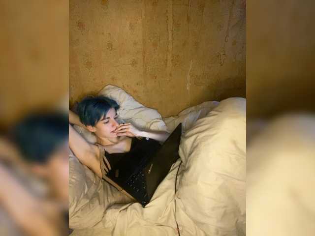 KristiFox live cam on BongaCams