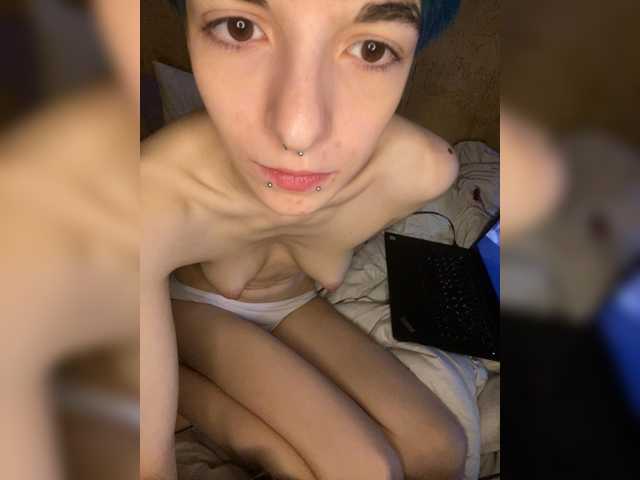 KristiFox, en vivo ahora en BongaCams