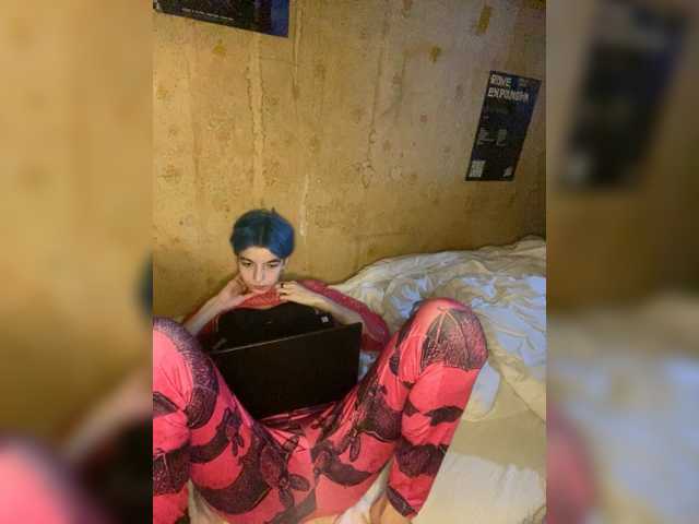 KristiFox live cam on BongaCams