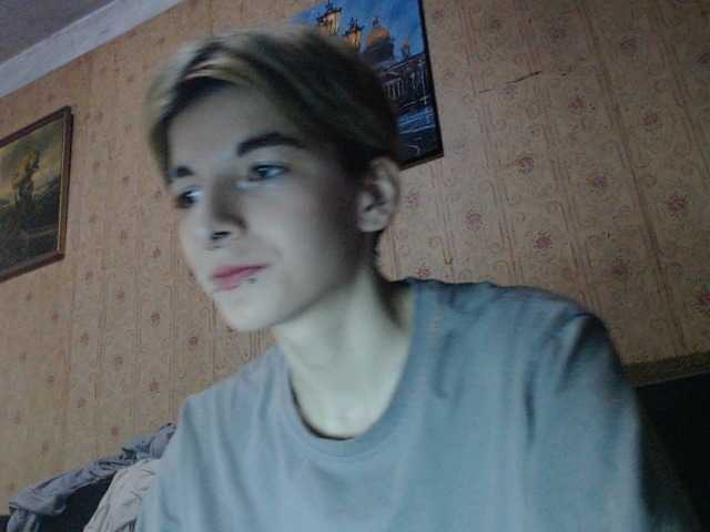 KristiFox live cam on BongaCams