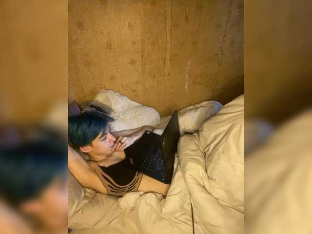 KristiFox live cam on BongaCams