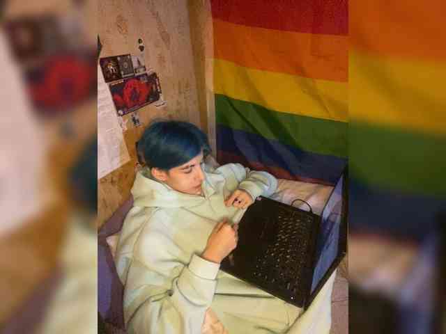 KristiFox webcam