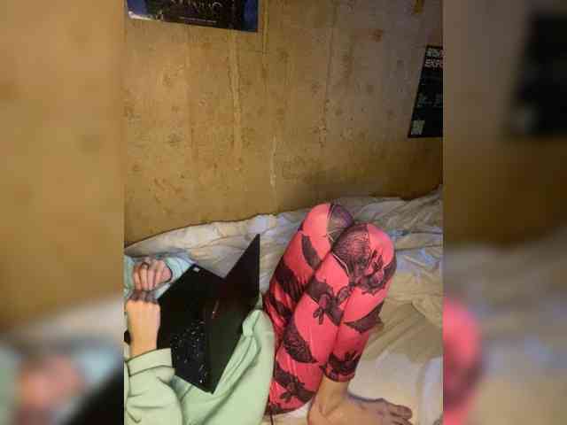 KristiFox webcam