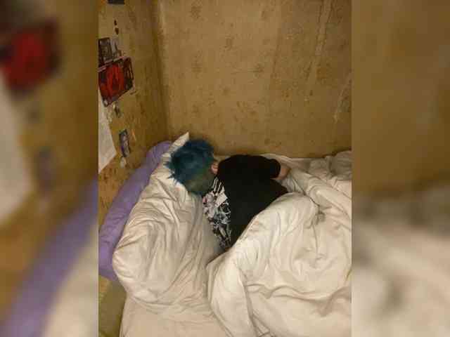 KristiFox webcam