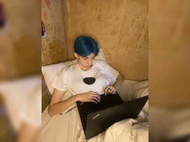 KristiFox webcam
