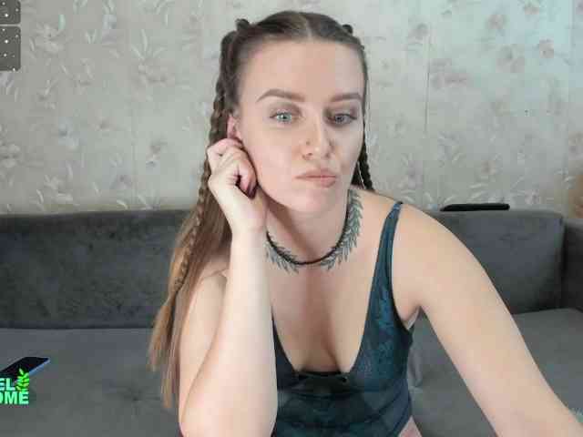 Misskitty13 webcam