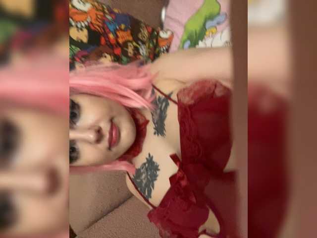 VikkiExtraNew