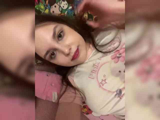 VikkiExtraNew